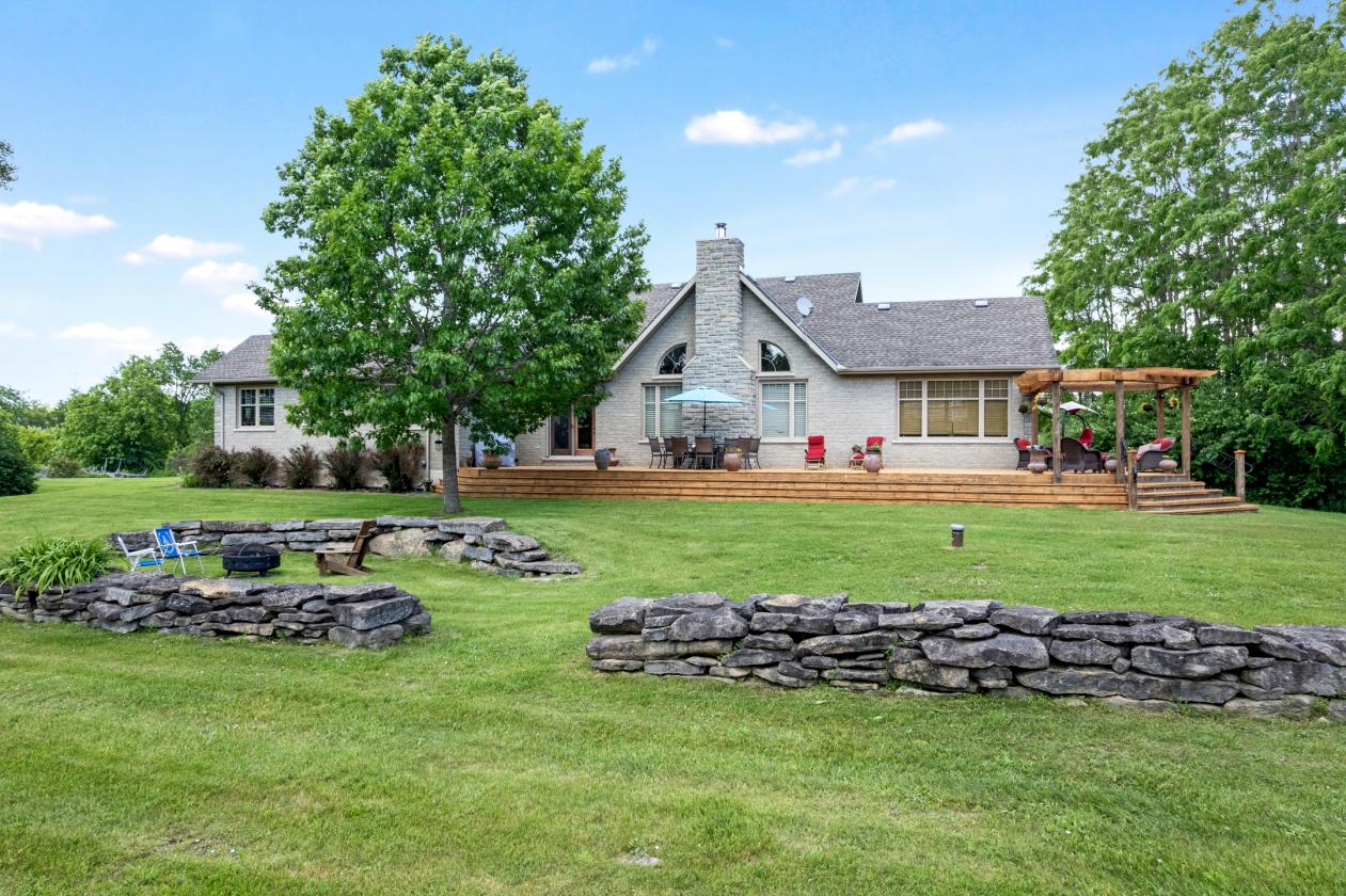 LUXURIOUS 195 ACRE EQUESTRIAN ESTATE - photo 9