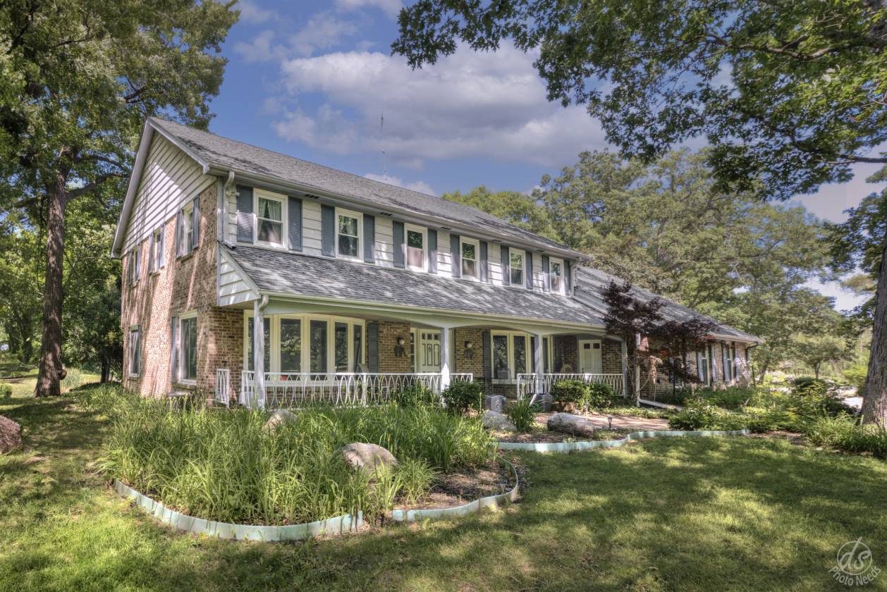 Horse Property for sale.