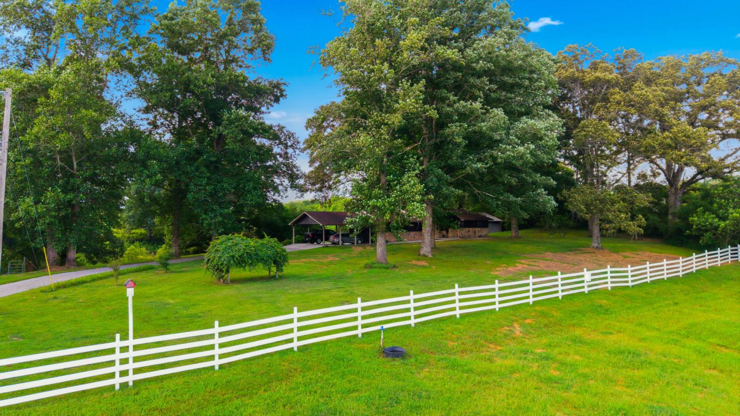 Horse property with mountain views! - photo 26