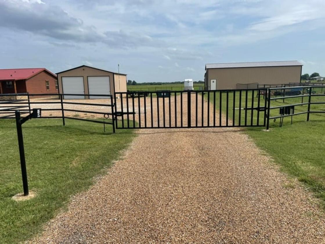 Unique Ranch. Unique Owner. Move-In Ready - photo 6