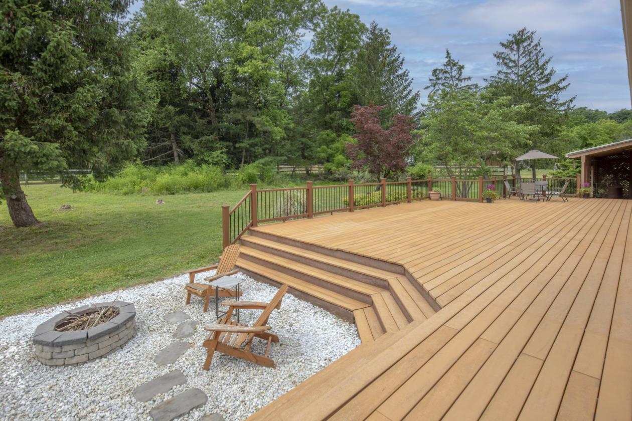 Thoughtfully Designed Horse Farm & Home - photo 12