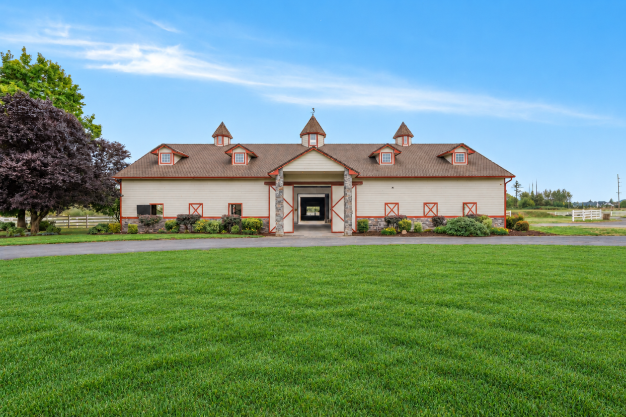 Luxury Equestrian Estate with Indoor Arena - photo 4