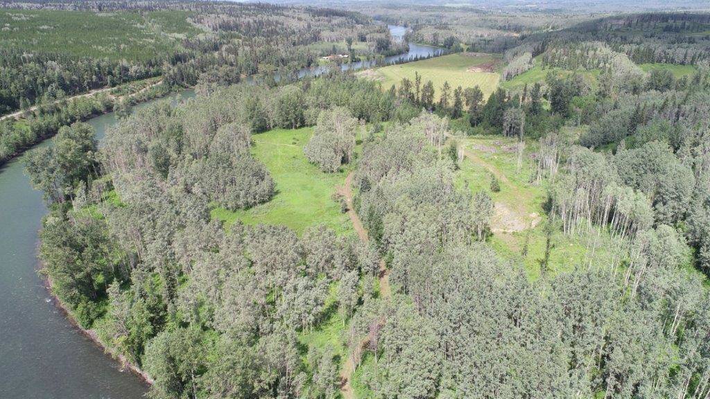 Deluxe 262 acre river front estate. Established 3 bed home... Telkwa
