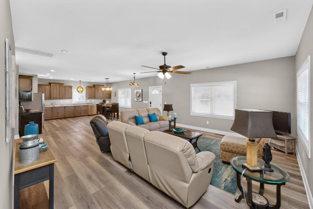 Luxury Horse Farm with 2 Homes and Covered Arena - photo 16