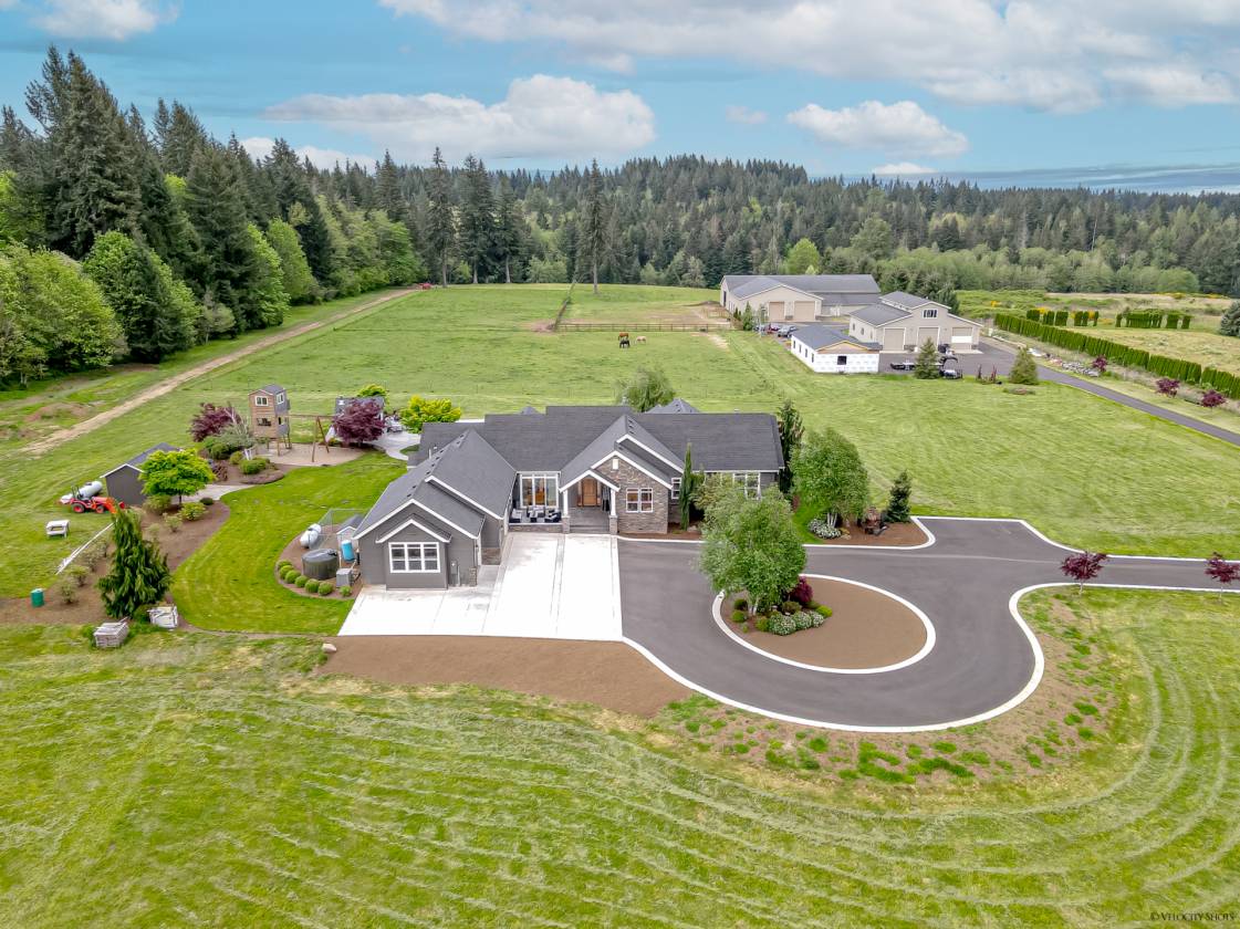 Horse Property for sale.