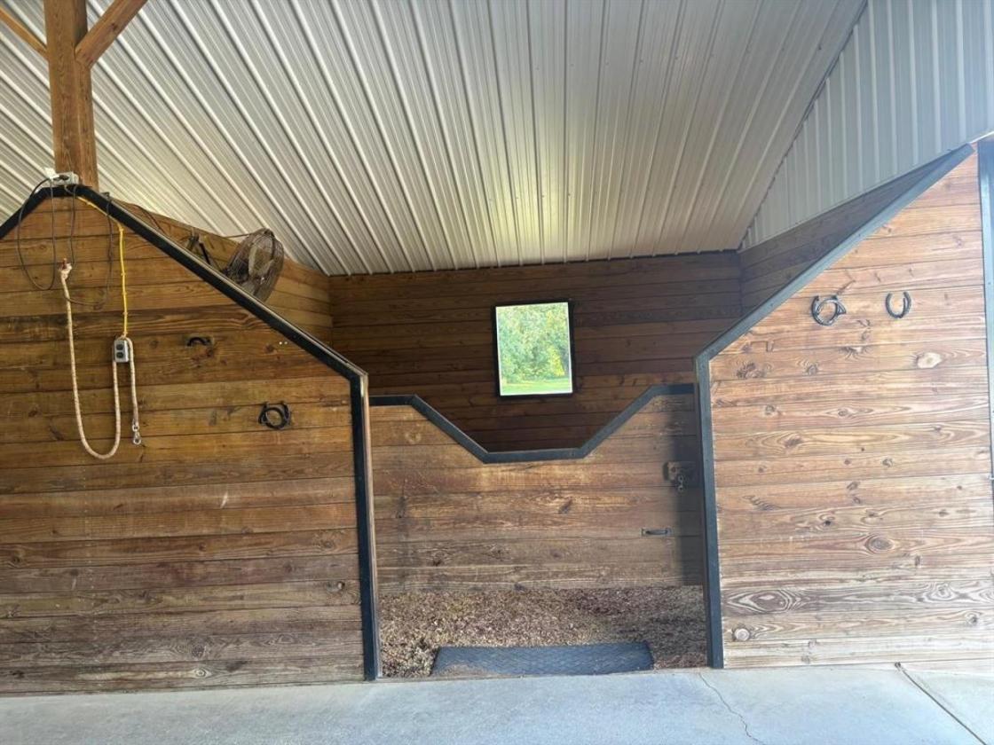 Eastern Ky Horse Farm - photo 22