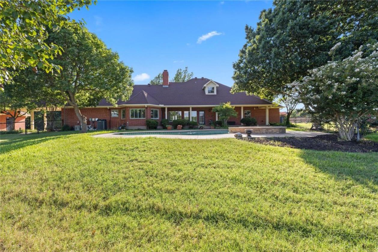 14 Acres with Barn, Pond & Custom Home - photo 16