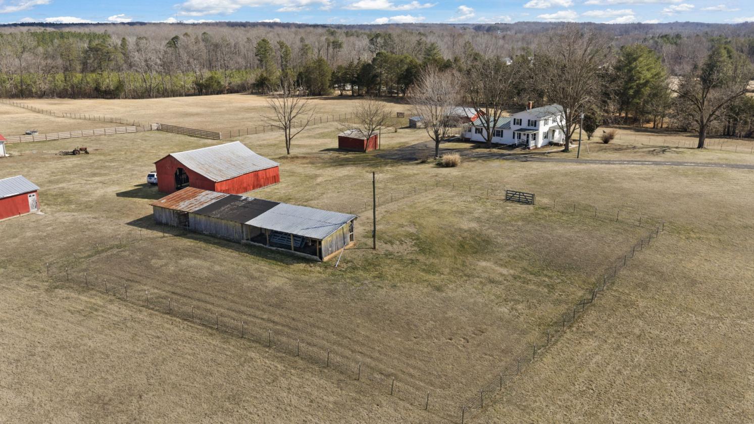 Sunny Side Up Farm | 9-Stall Equestrian Estate - photo 25