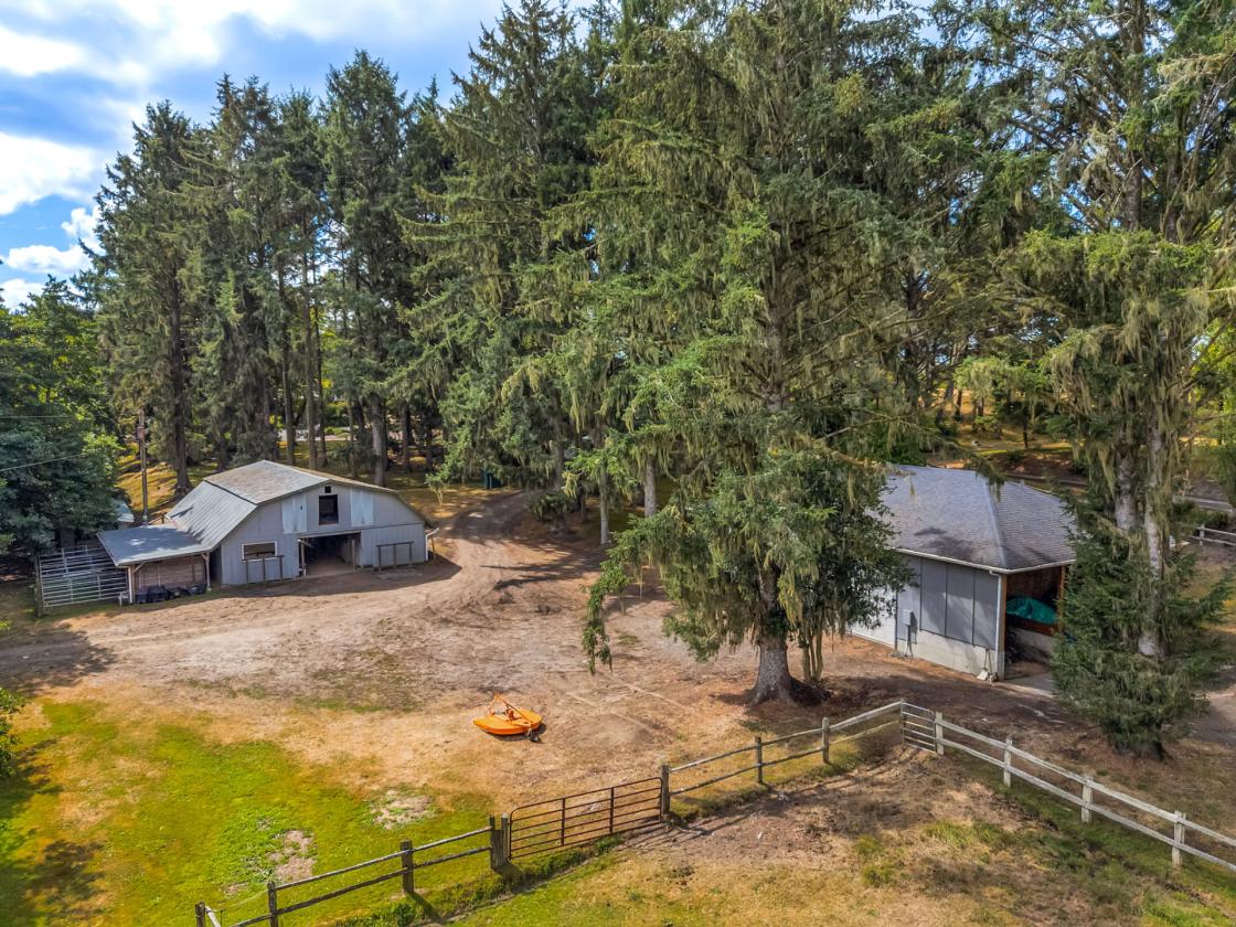 Coastal Ranch - Ride Directly from Barn to Beach! - photo 24