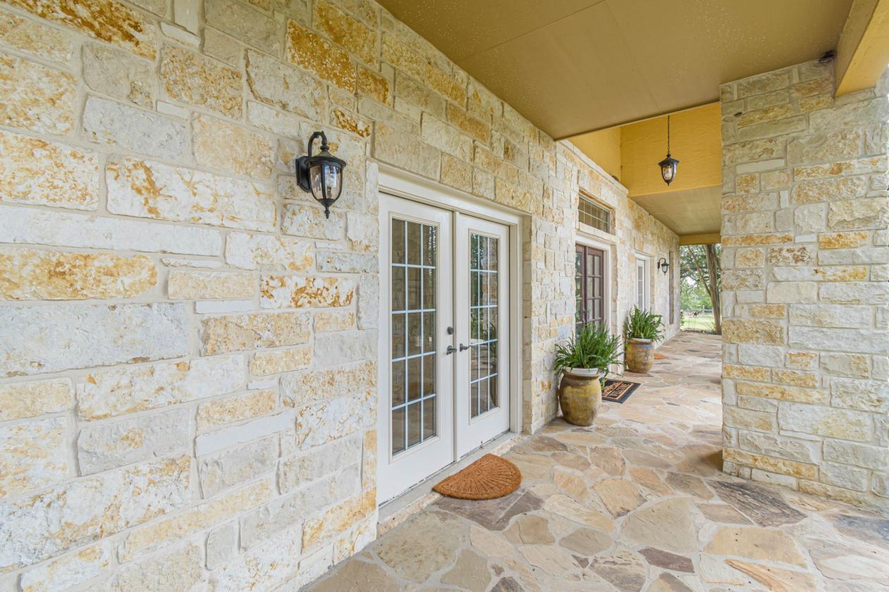 Comal County Equestrian Home - photo 7