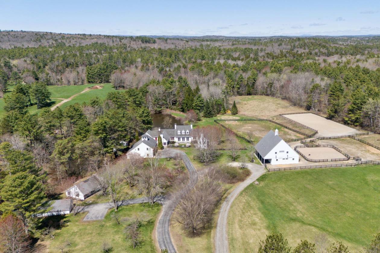Horse Property for sale.