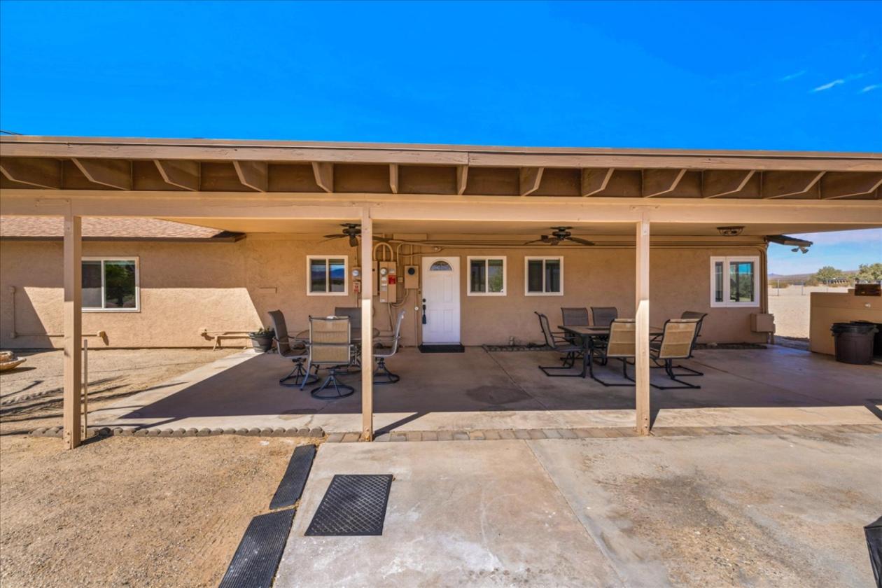Desert Retreat in Wonder Valley - photo 4