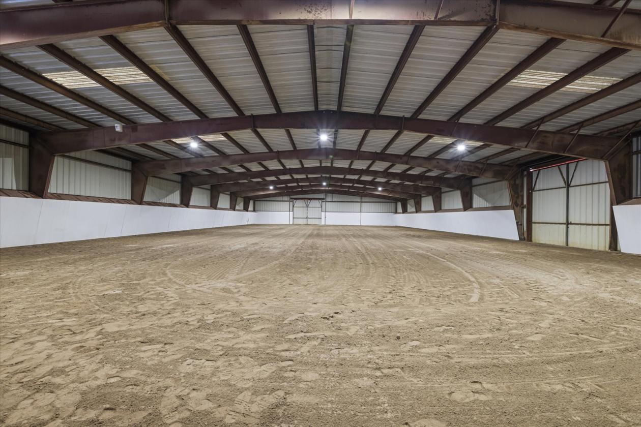 37-Acre 32 Stall Equestrian Estate w/ INDOOR - photo 2