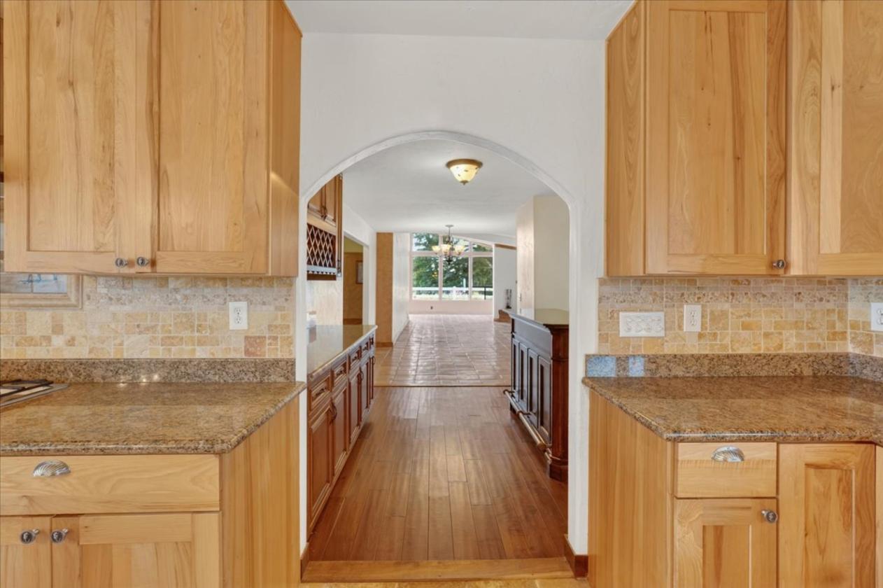 Spectacular horse property with ocean views! - photo 18