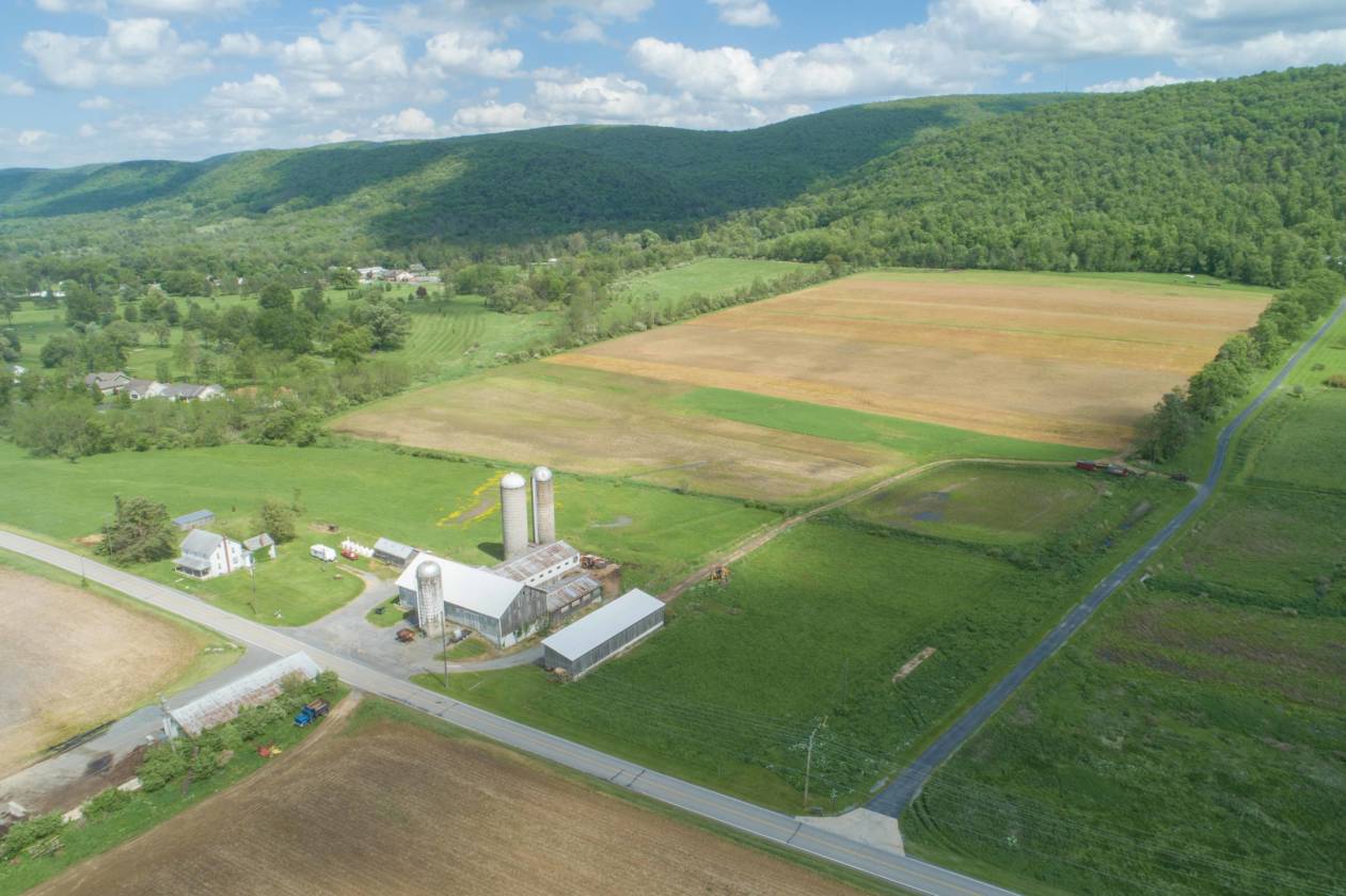 55 ACRES FARMETTE 4 BEDROOM FARMHOUSE Barn +... Bellefonte