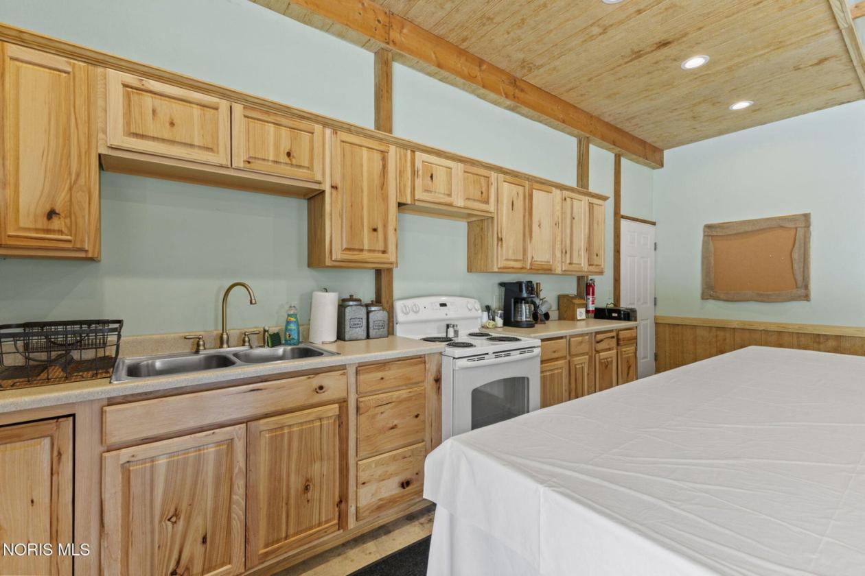 Amazing 15.5 Acre Equestrian Retreat - photo 30