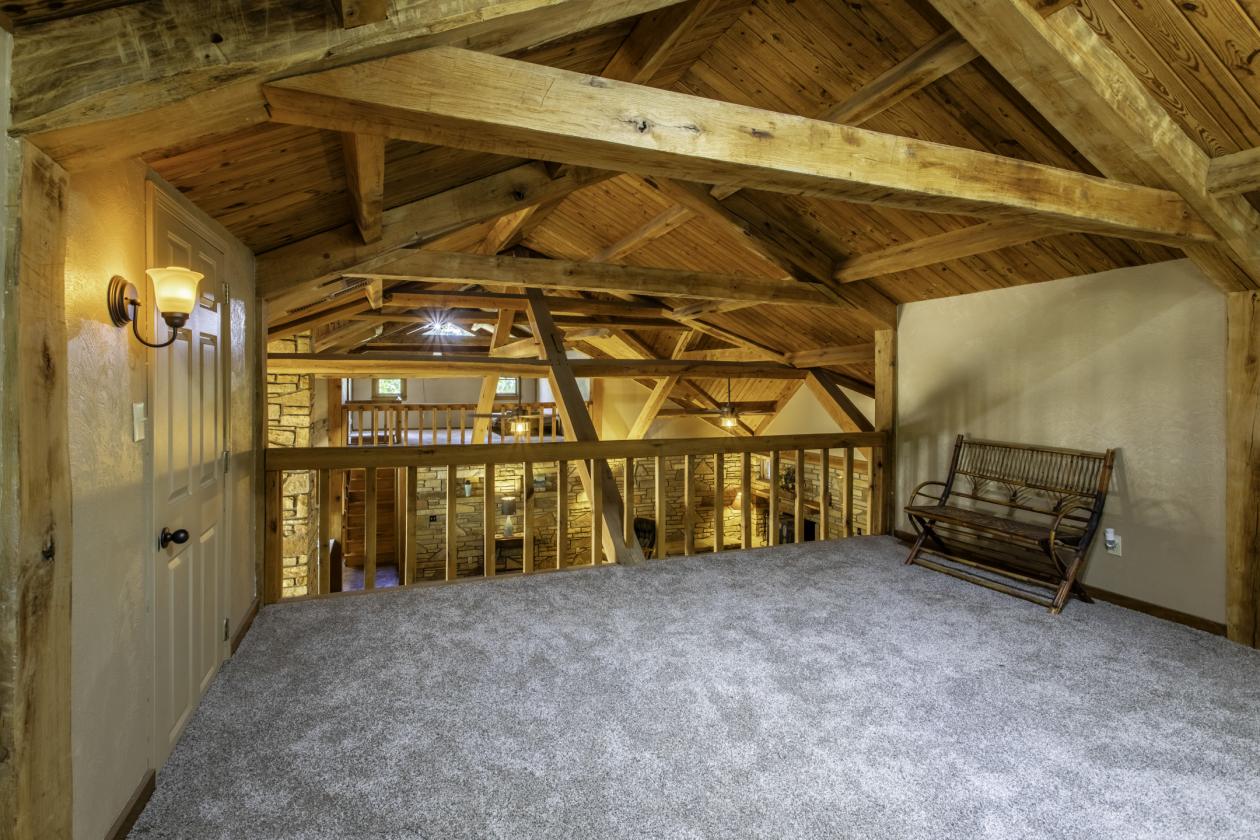 Luxury Timberframe Home with Horse Facilities - photo 26