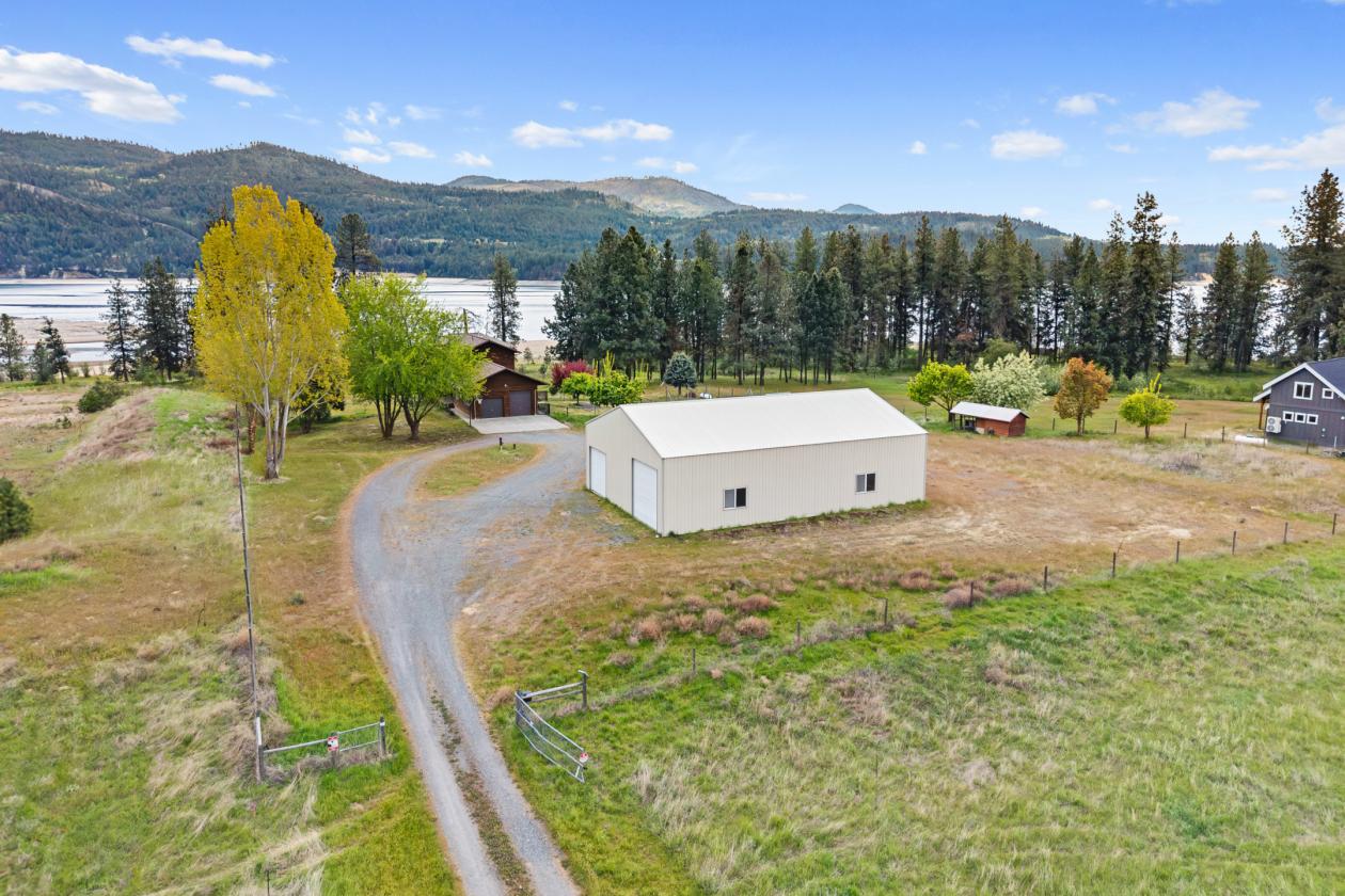 5.59 acres w/pasture on Lake Roosevelt - photo 5