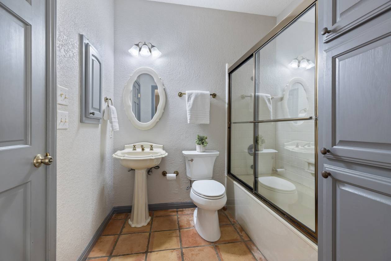 Welcome home to creekside living - photo 19