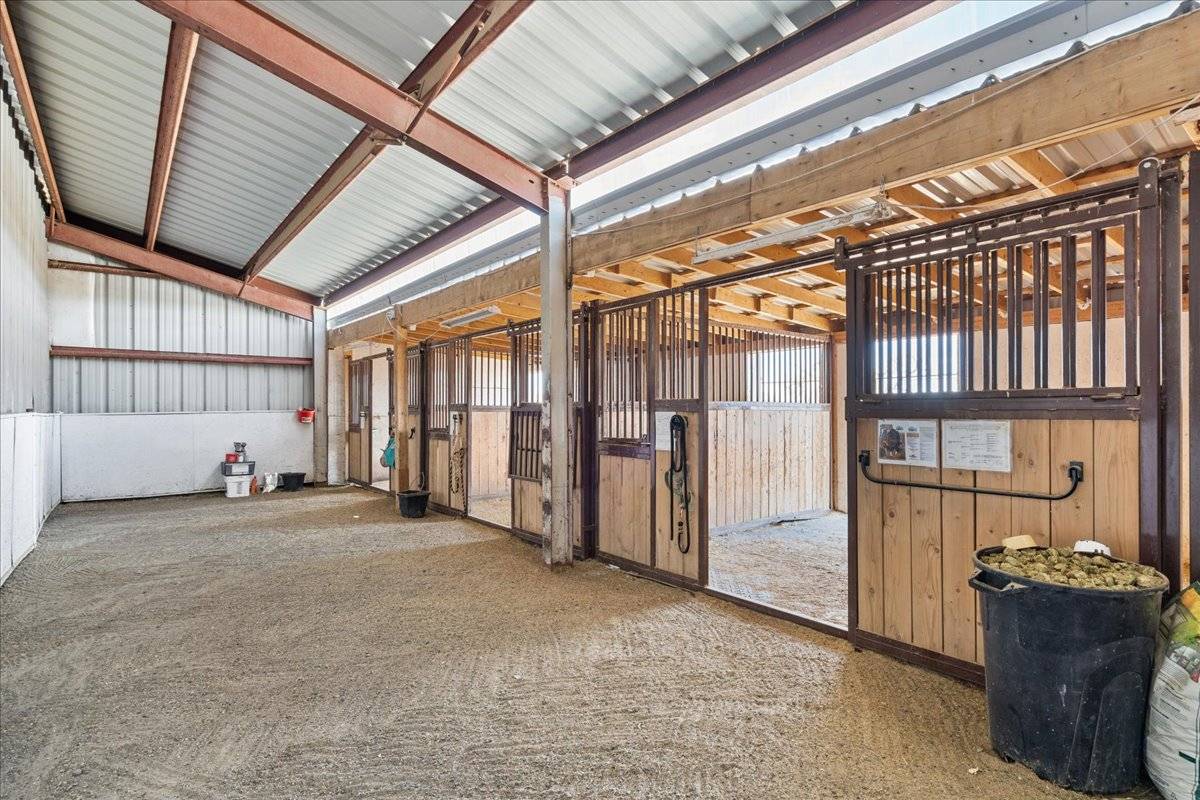 59.3AC, Irrigated Pasture, Indoor Arena, and Home - photo 13