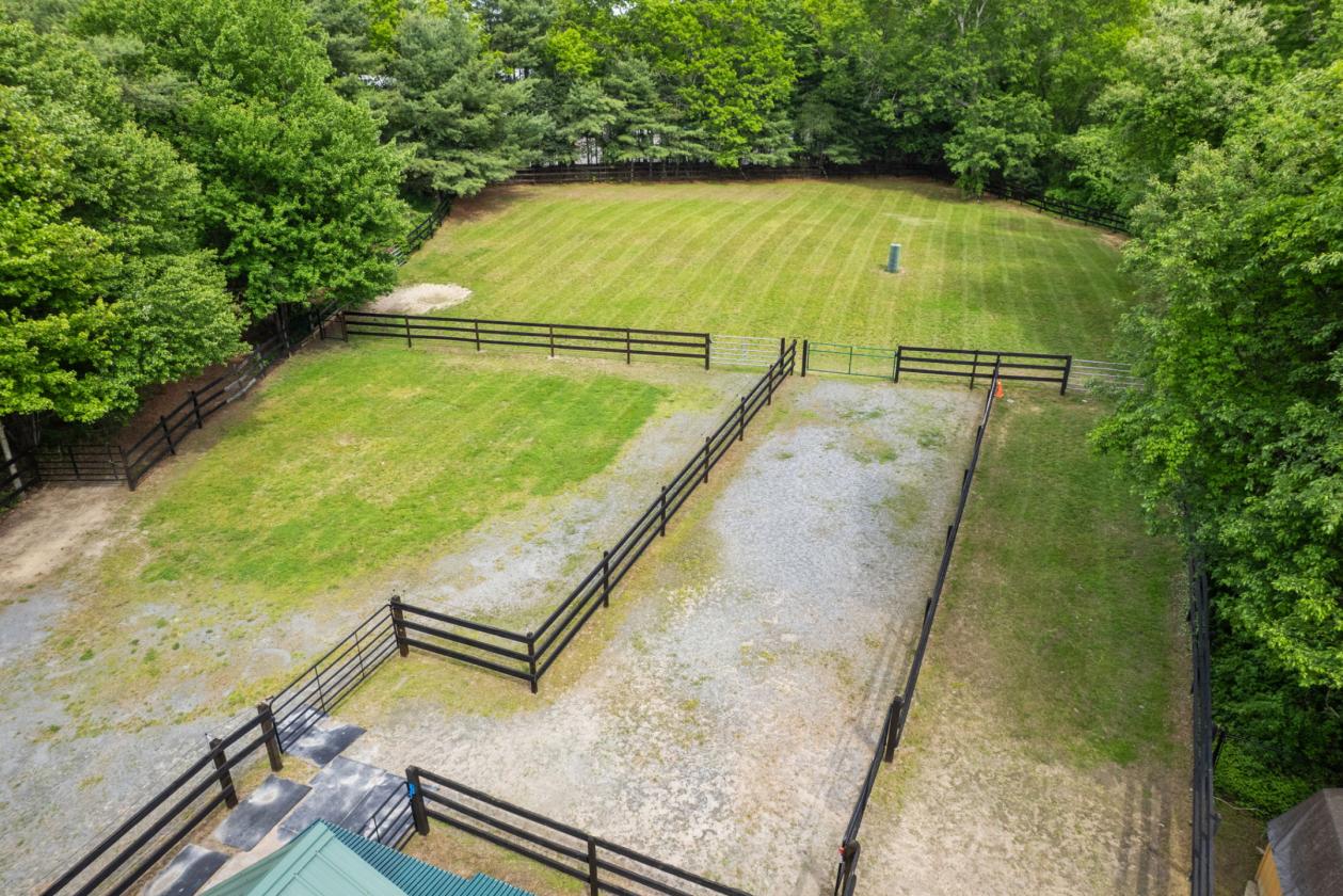 Idyllic & Private Equestrian Estate - photo 14