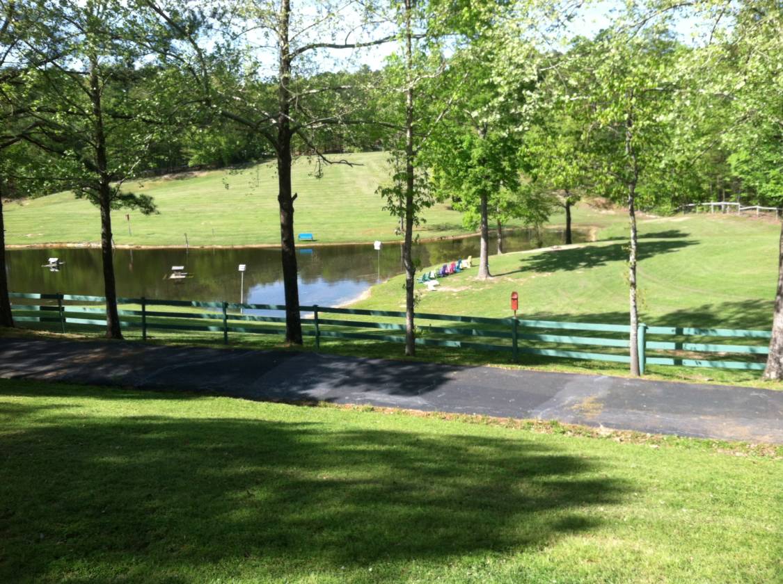 Executive gentlemans horse farm near Lake and Hot Springs Track Mount