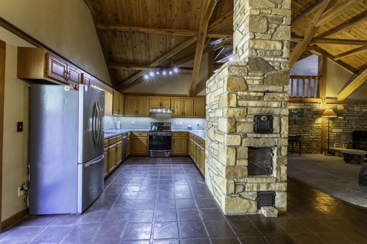 Luxury Timberframe Home with Horse Facilities - photo 20