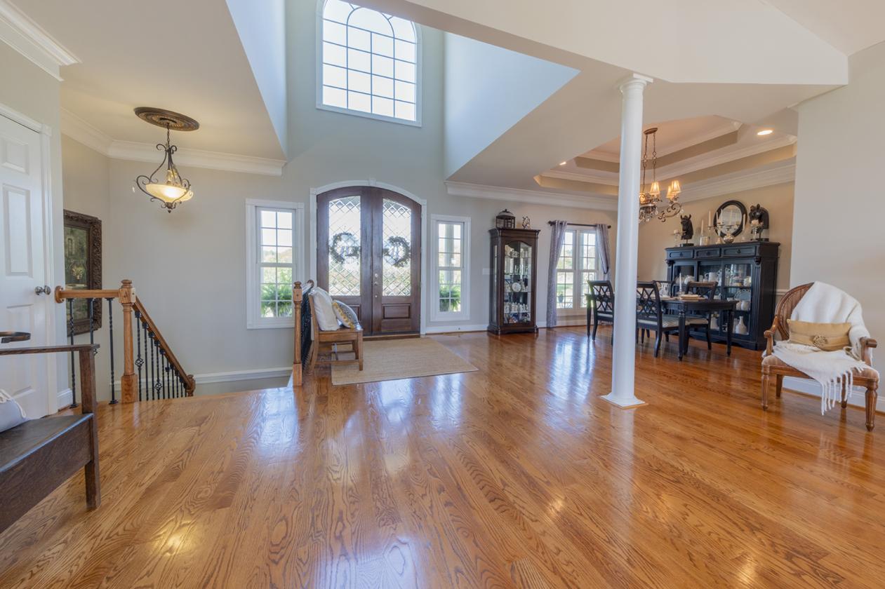 LUXURY HOME IN AMAZING EQUESTRIAN COMMUNITY - photo 7