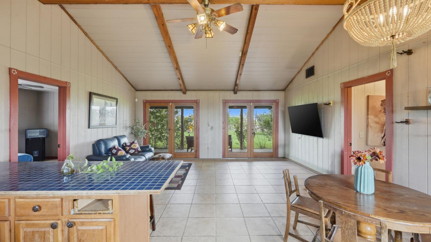 White Rock Ranch Home with 4 Stalls - photo 24