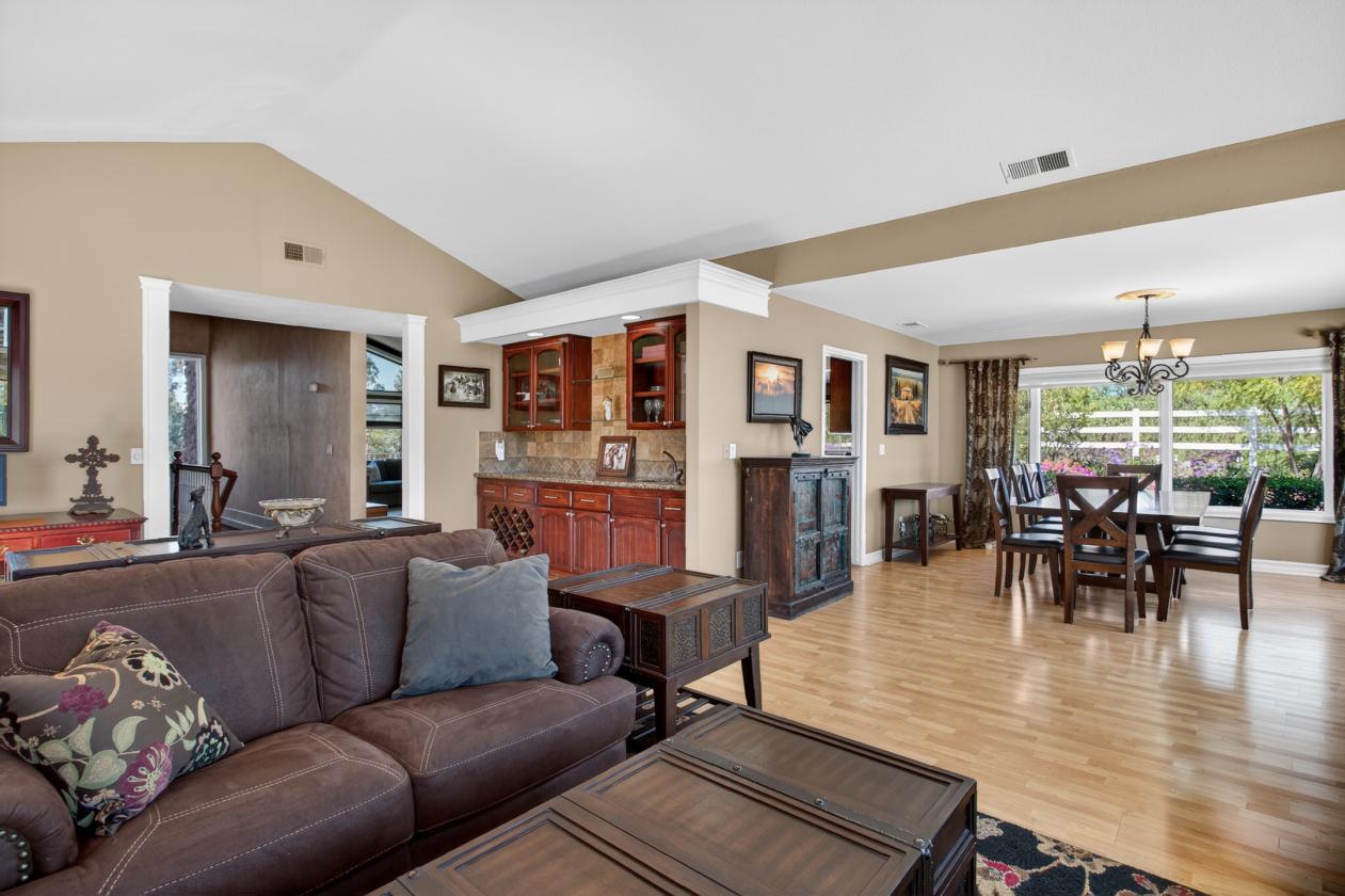 Private Sanctuary in La Cresta Equestrian Community - photo 10