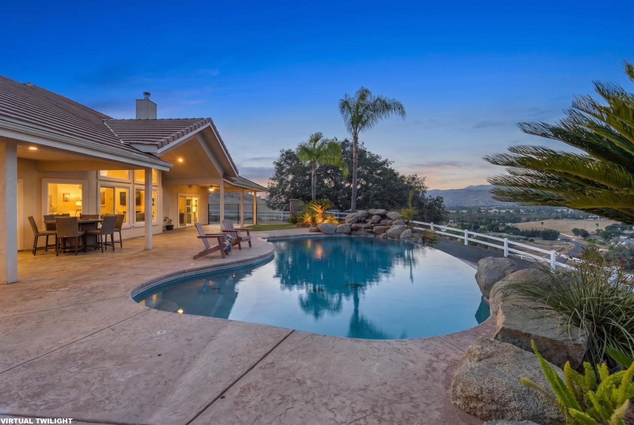 Horse property with gorgeous views! - photo 27
