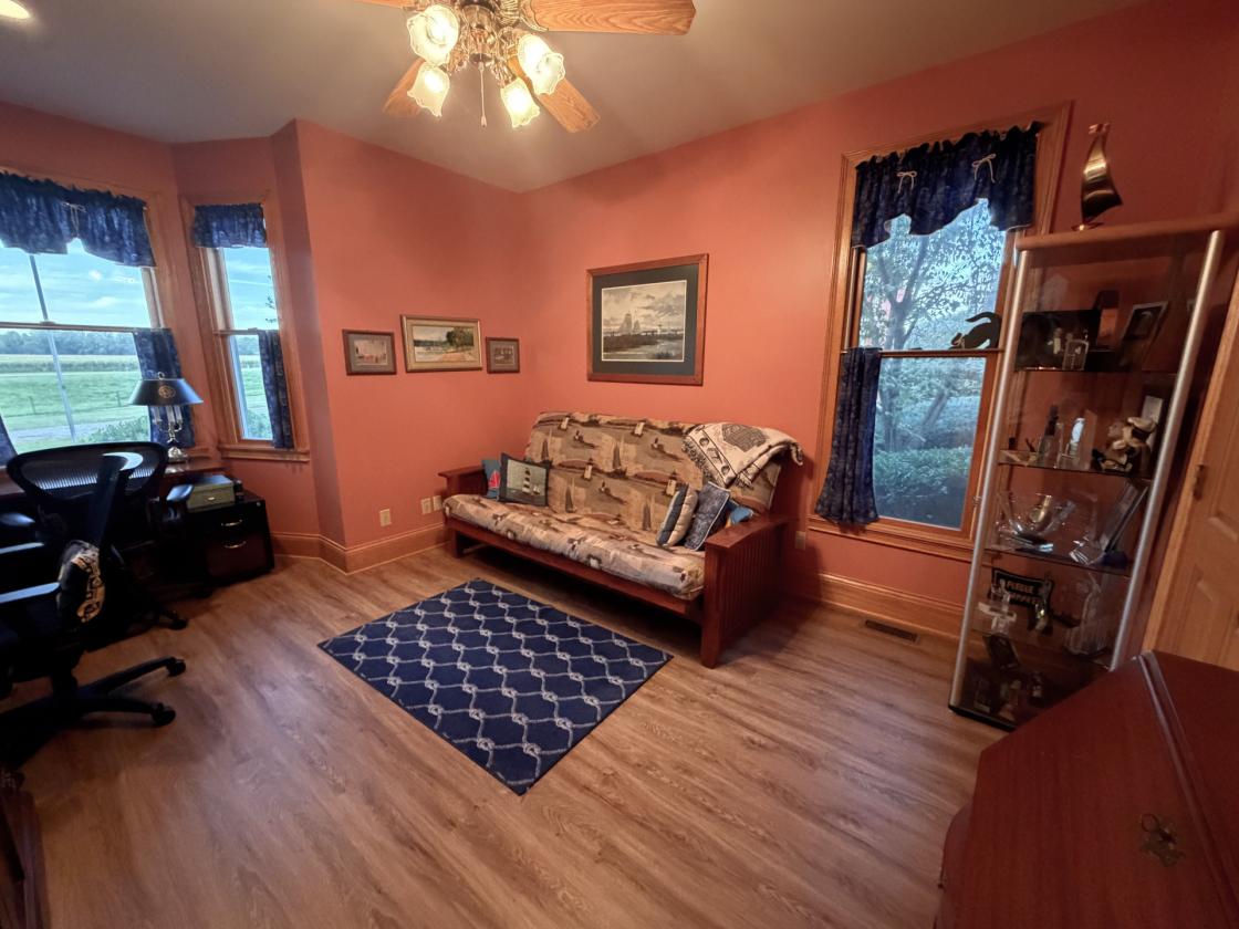 Beautiful Horse property nestled on 20 acres - photo 18