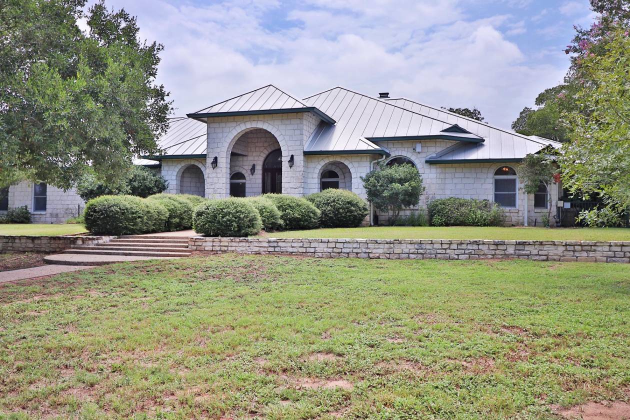 San Antonio Area 50+ Acre Luxury Equestrian Ranch Estate, Big