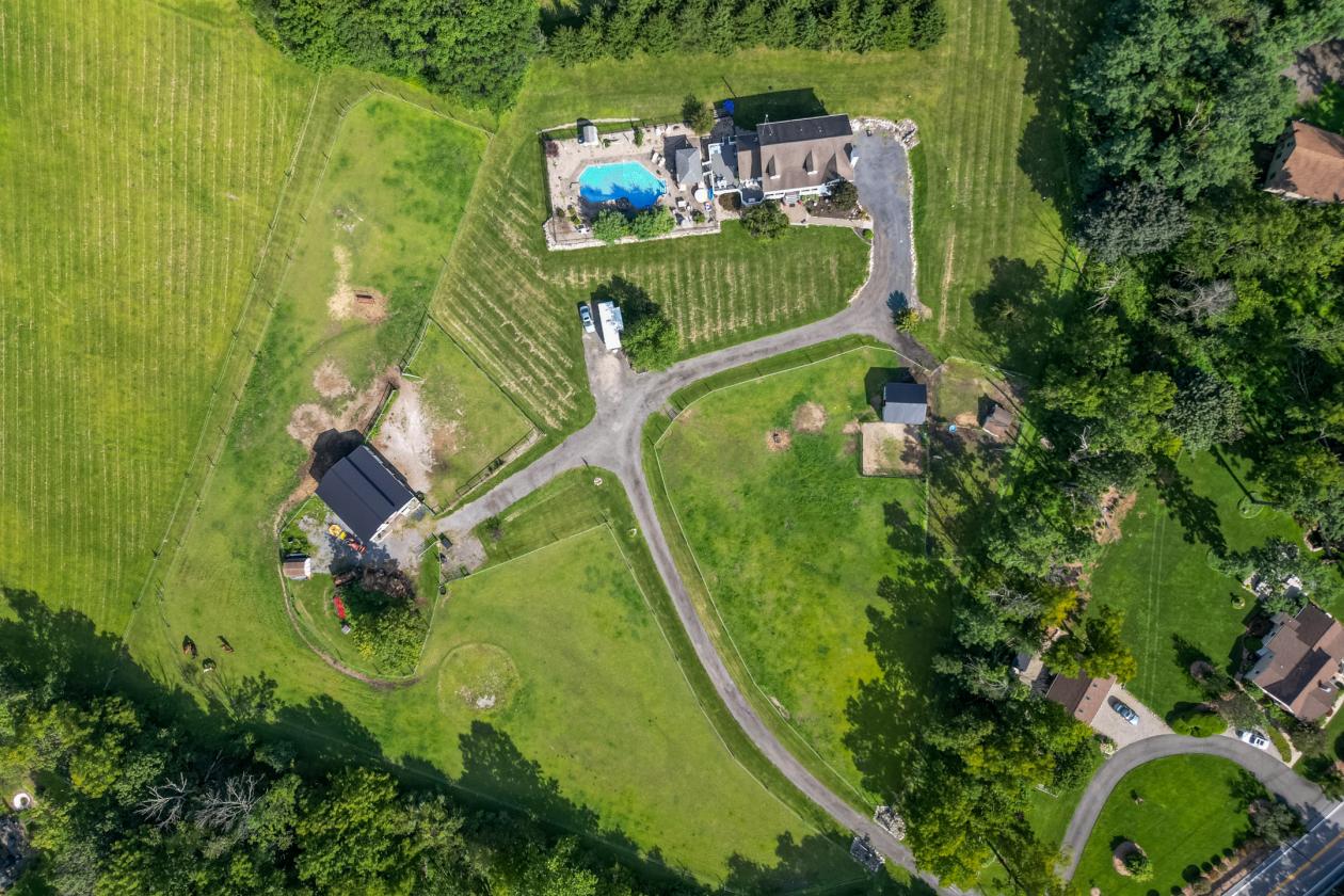 Equestrian Haven: Pool, Barns, Paddocks & More - photo 12