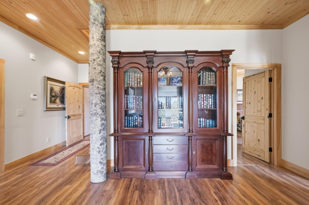 15-Acre Horse Farm, 13 Stalls & Pasture, Turnkey - photo 27