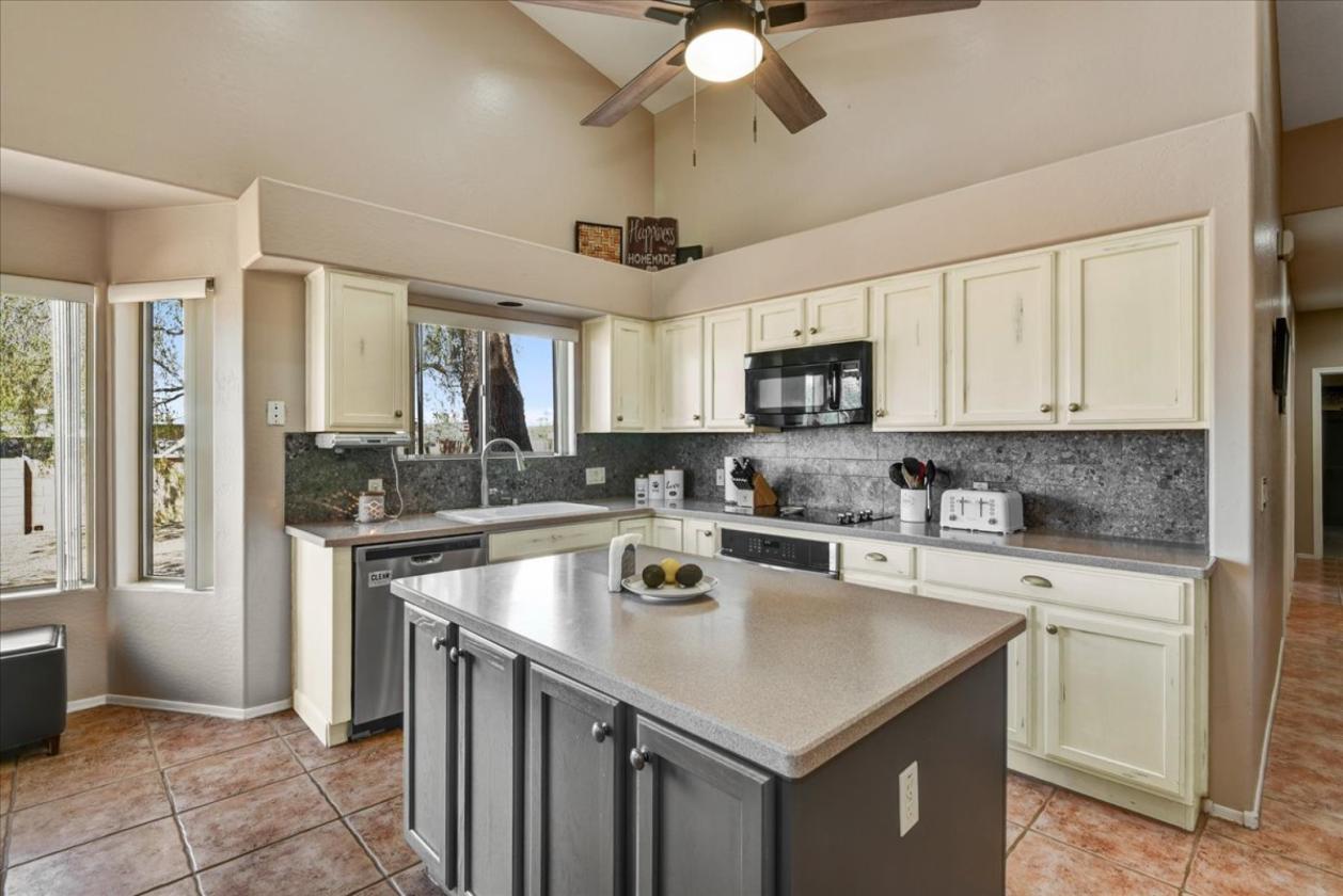 Desert Hills Horse Property on Over an Acre! - photo 12