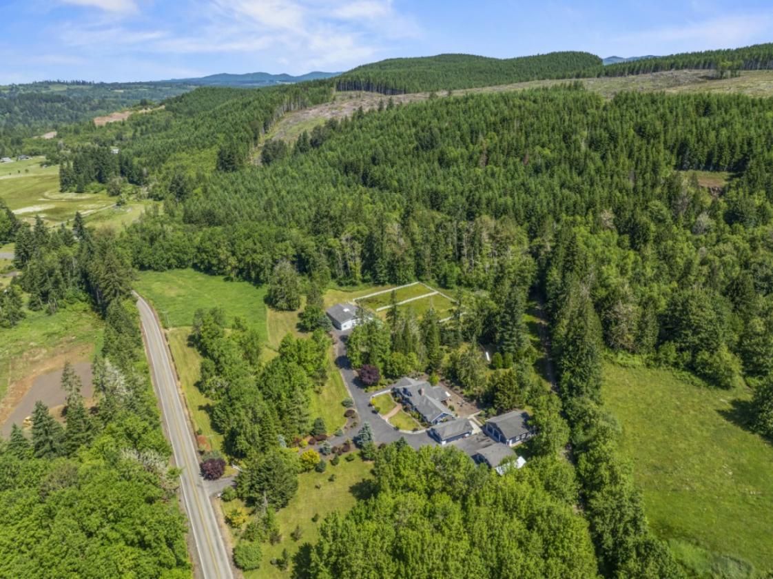 Luxury Horse Property on 10+ Acres - photo 11