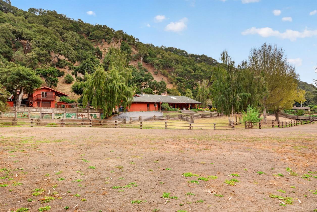 Exceptional Salinas Ranch:  Guest Quarters & Views - photo 27