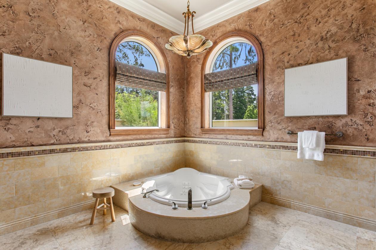 The Villa at Four Pines - photo 9