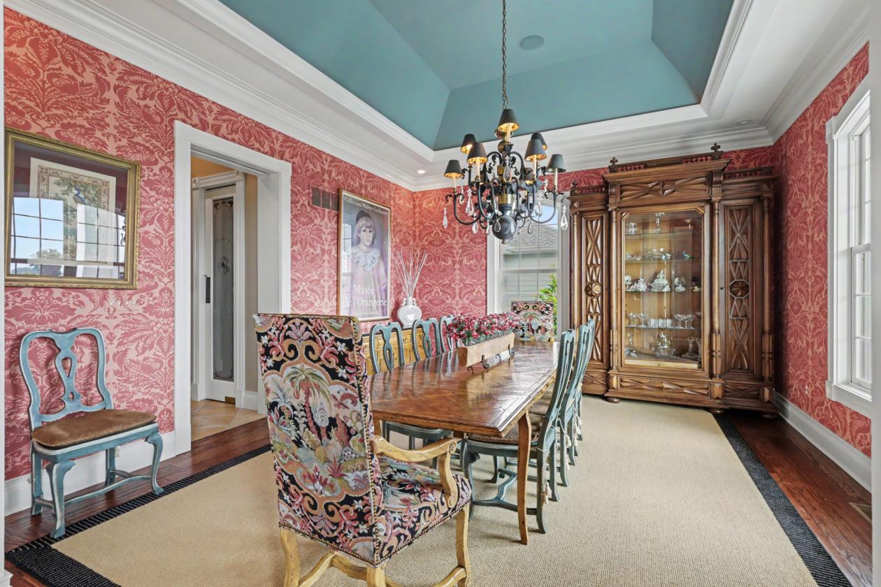 ONE-OF-A-KIND 10 ACRE EQUESTRIAN ESTATE - photo 14