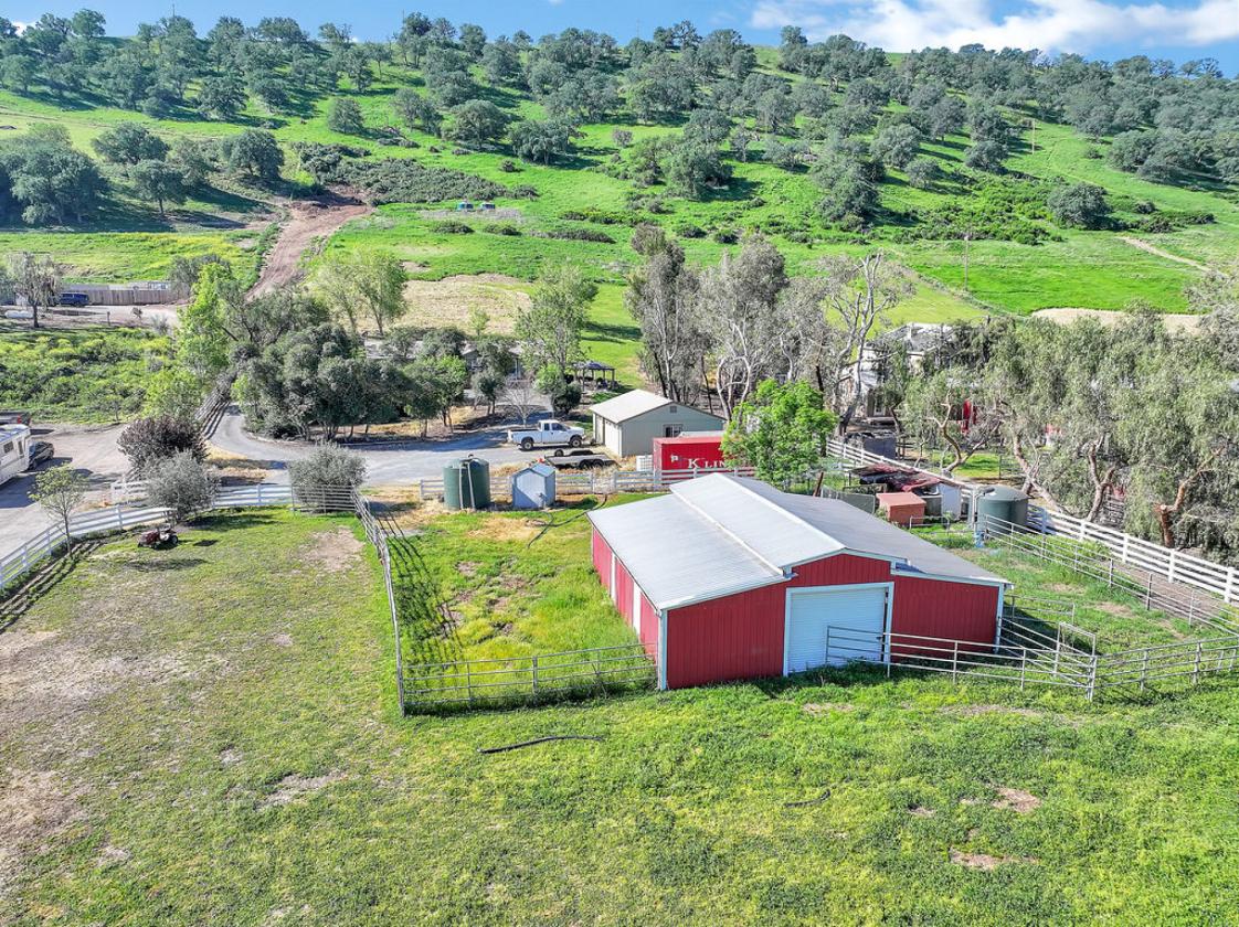 10 Acres in Briones Valley - photo 27