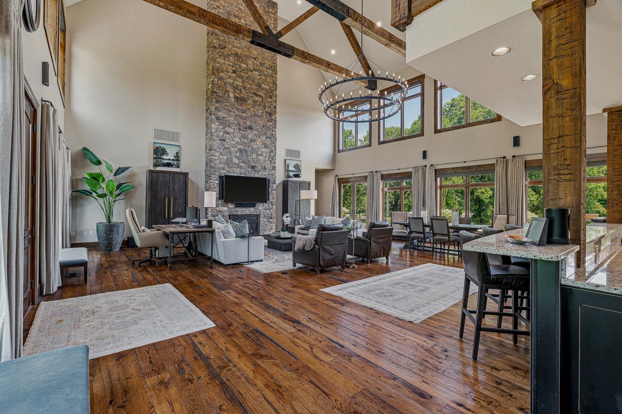 Modern Rustic Estate with Lake, Trails & Barn - photo 5