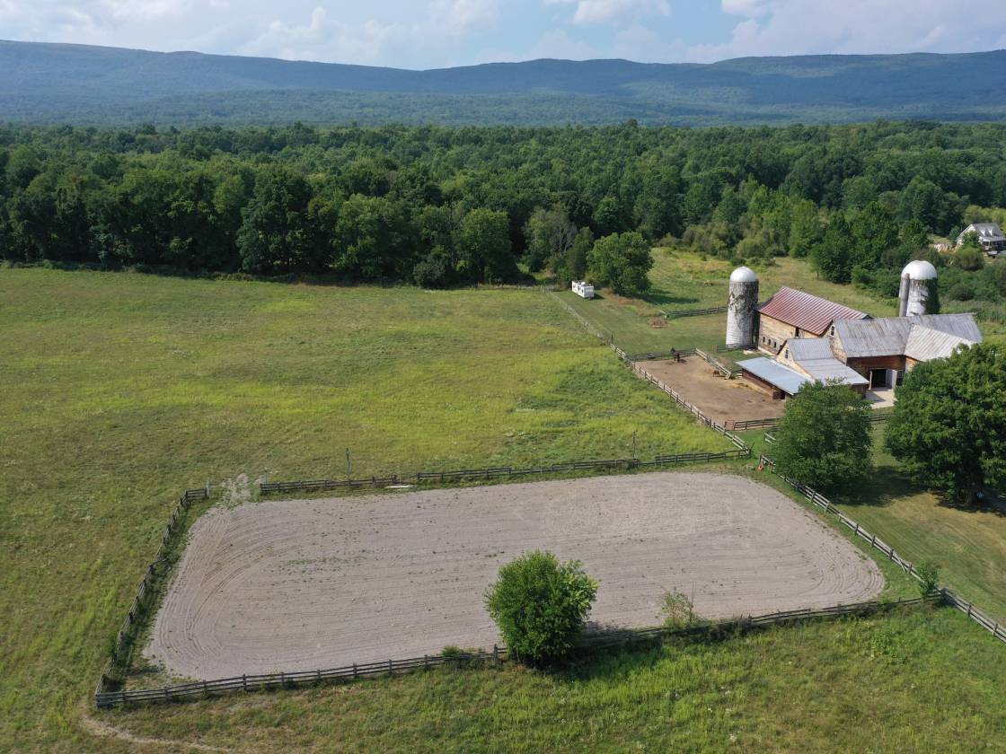 27 Stall Horse Property on over 100 Acres with Beautiful... Pine Bush, Ulster County, New York
