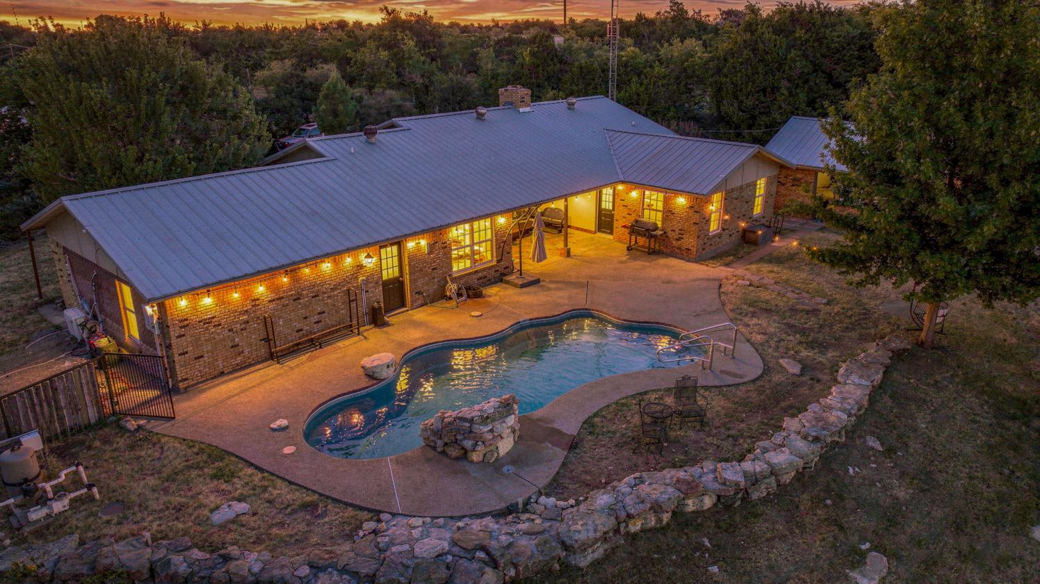 Weatherford TX Horse Property on 3.7 Acres w/ Pool - photo 25