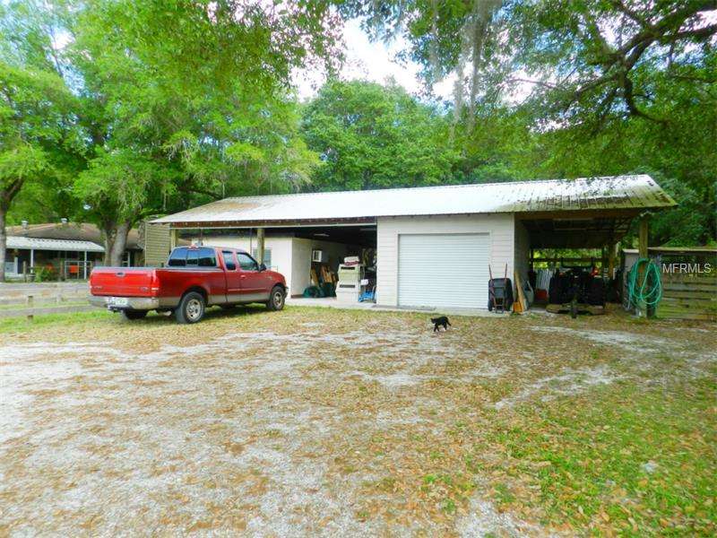 REDUCED! Country Estate on 10 Acres with Main House, Guest... Arcadia