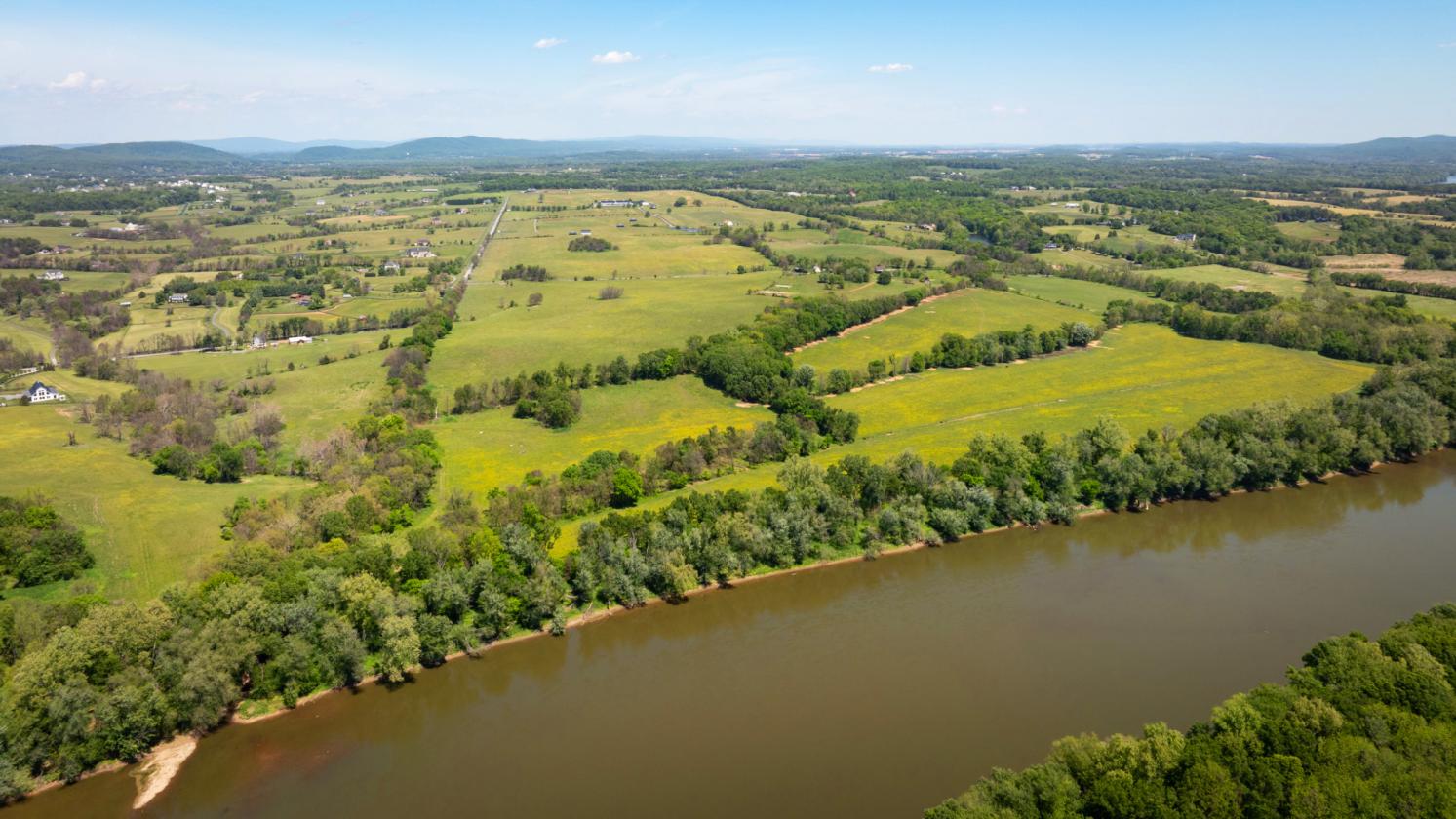 Stunning 1,000+ Acre Equestrian Land - photo 8