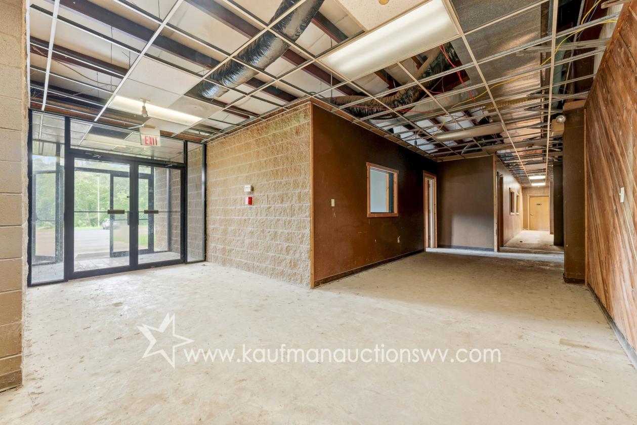 Premier Equine Facility with Covered Show Arena - photo 9