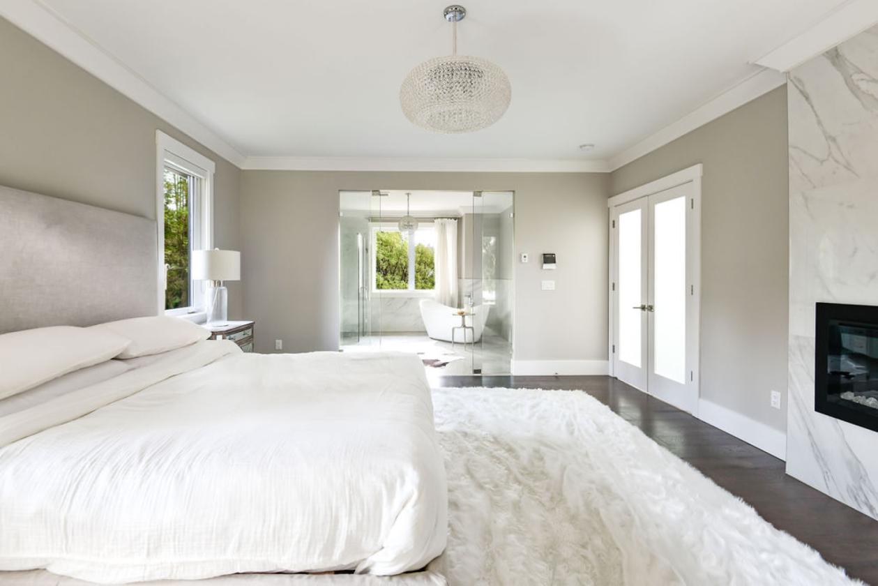 Luxury legacy estate on park-like 4.64 acres - photo 12
