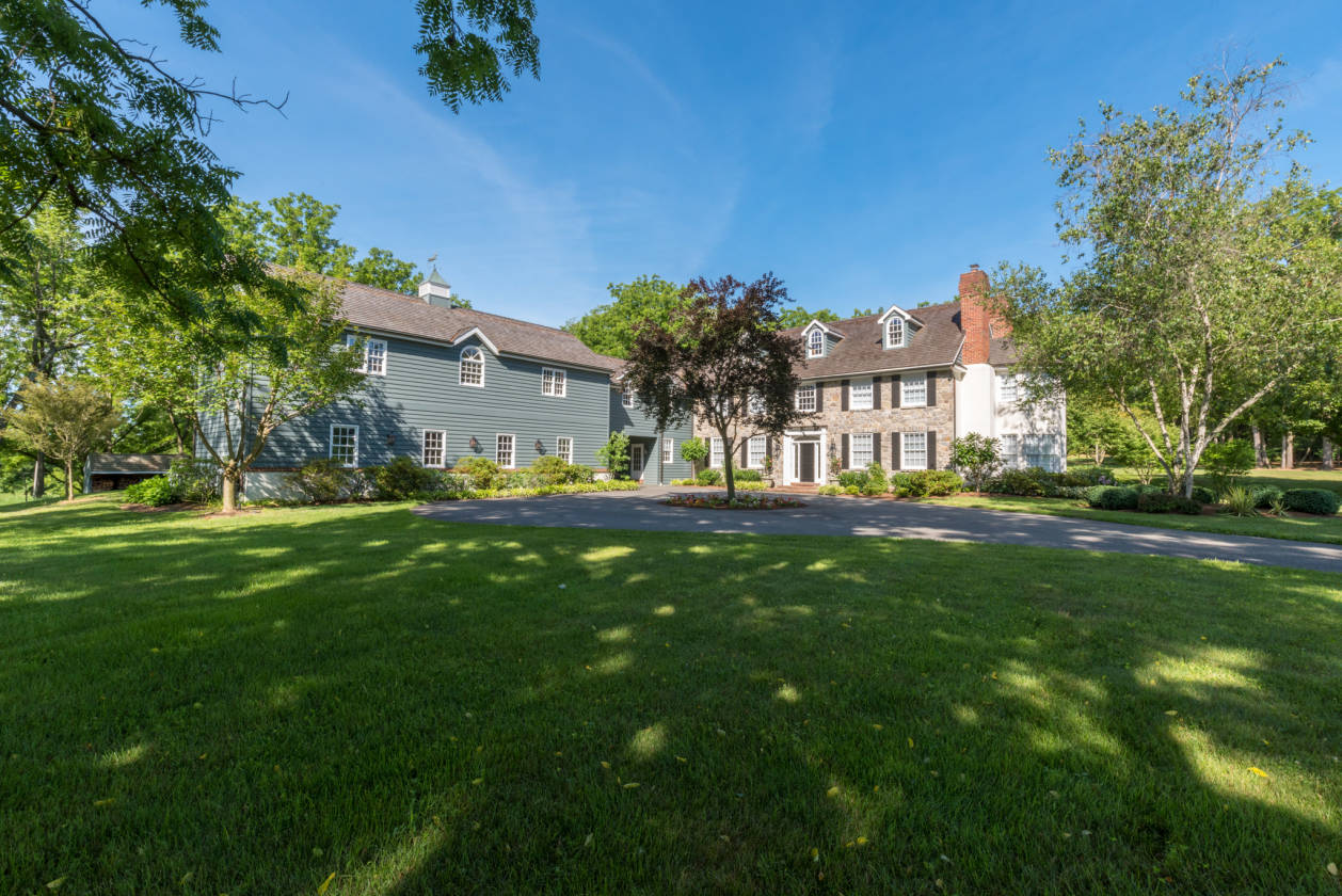 A Stunning Retreat in The Historic Oley Valley Oley, Berks County