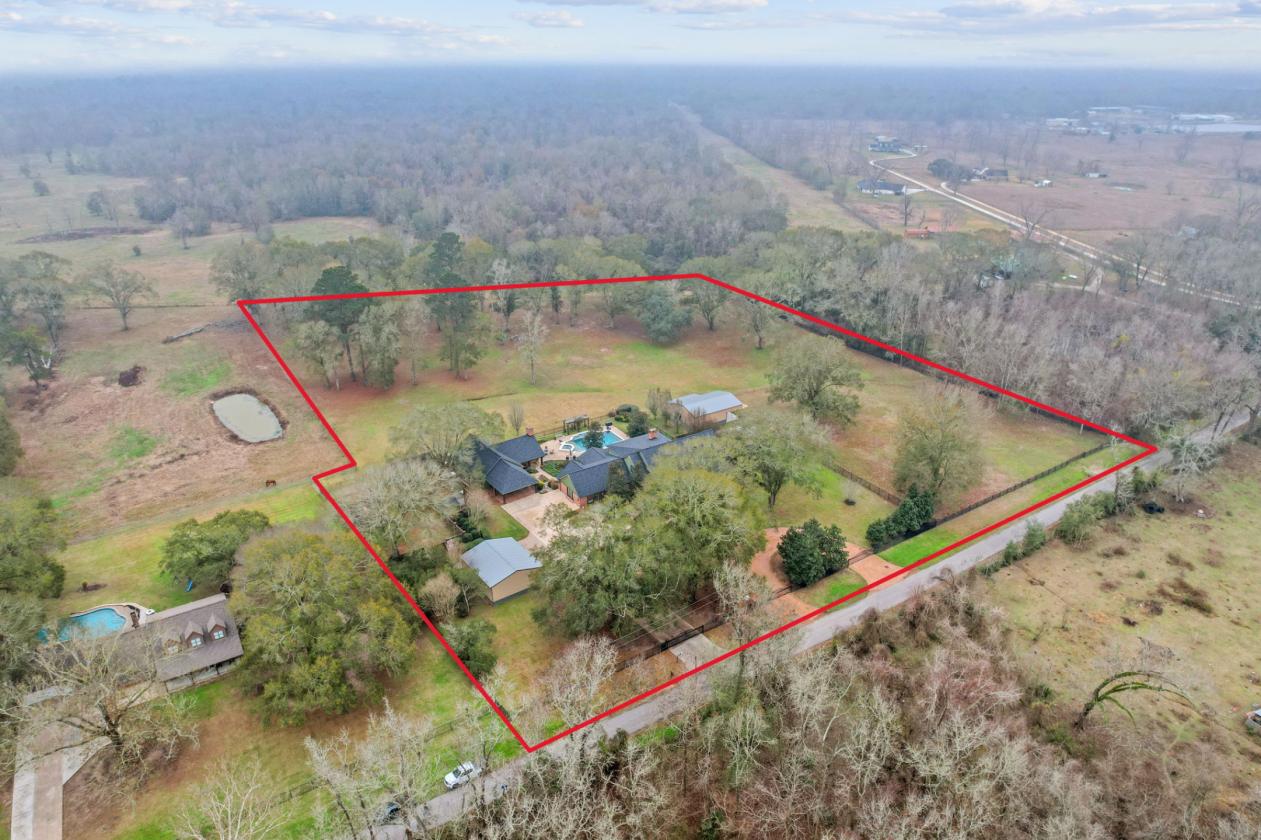 Extraordinary Luxury Equestrian Retreat on 7.1 AC - photo 29